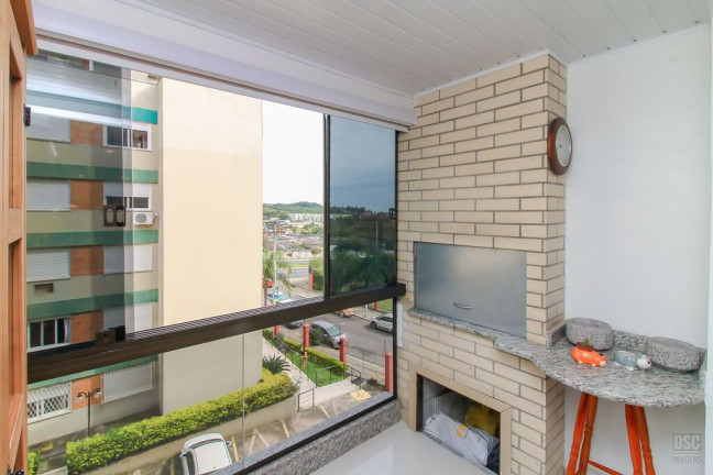 Imagem Apartamento com 3 Quartos à Venda, 71 m² em Vila Nova - Porto Alegre
