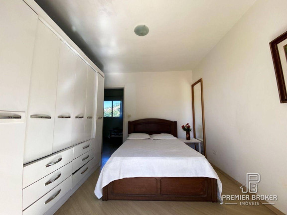 Imagem Casa com 4 Quartos à Venda, 213 m² em Iucas - Teresópolis