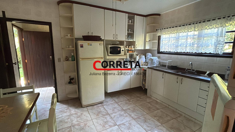 Imagem Casa com 4 Quartos à Venda, 3.000 m² em Centro - Ibiúna Imagem Casa com 4 Quartos à Venda, 3.000 m² em Centro - Ibiúna
