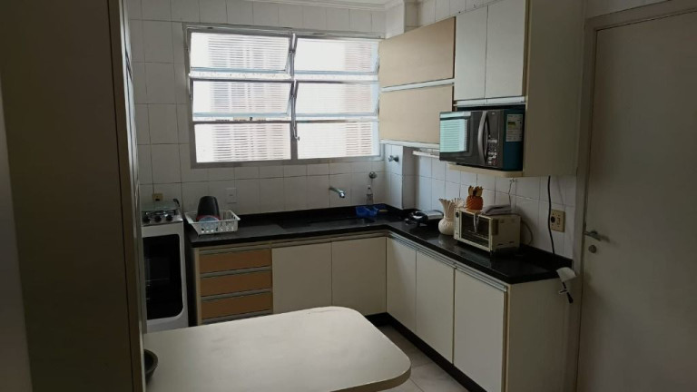 Imagem Apartamento com 3 Quartos à Venda, 130 m² em Pitangueiras - Guarujá