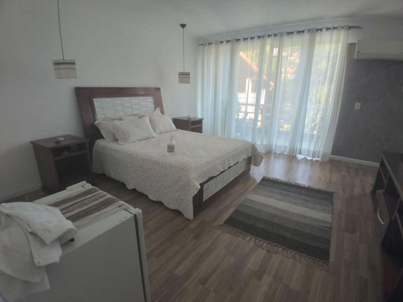 Imagem Casa com 3 Quartos à Venda, 248 m² em Vila Valqueire - Rio De Janeiro Imagem Casa com 3 Quartos à Venda, 248 m² em Vila Valqueire - Rio De Janeiro