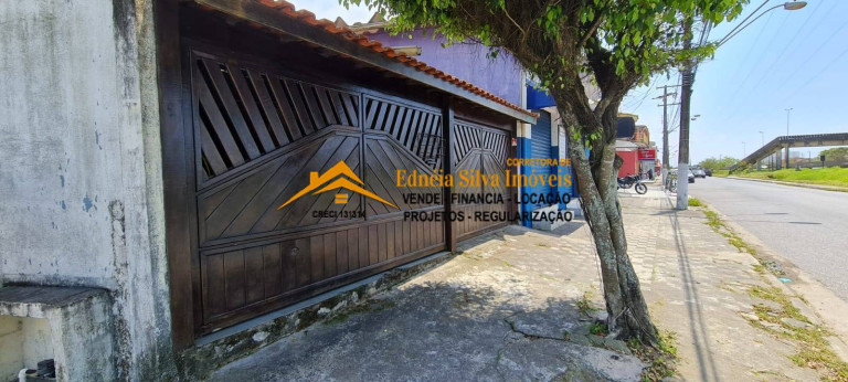 Imagem Casa com 3 Quartos à Venda, 330 m² em Itaóca - Mongaguá Imagem Casa com 3 Quartos à Venda, 330 m² em Itaóca - Mongaguá