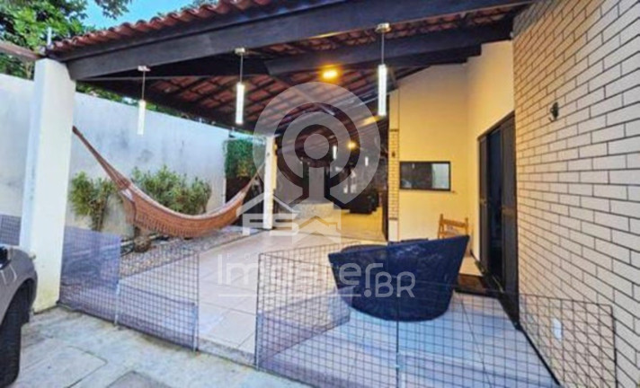 Imagem Casa com 3 Quartos à Venda, 121 m² em Lagoa Redonda - Fortaleza