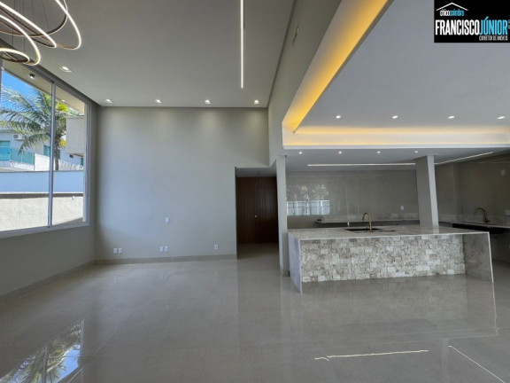Imagem Casa com 4 Quartos à Venda, 450 m² em Condomínio Do Lago - Goiânia Imagem Casa com 4 Quartos à Venda, 450 m² em Condomínio Do Lago - Goiânia