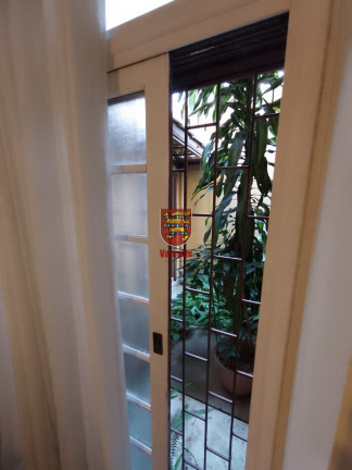 Imagem Casa com 3 Quartos à Venda, 210 m² em Estreito - Florianópolis Imagem Casa com 3 Quartos à Venda, 210 m² em Estreito - Florianópolis