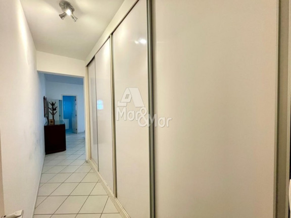 Imagem Apartamento com 3 Quartos à Venda, 182 m² em Pitangueiras - Guarujá