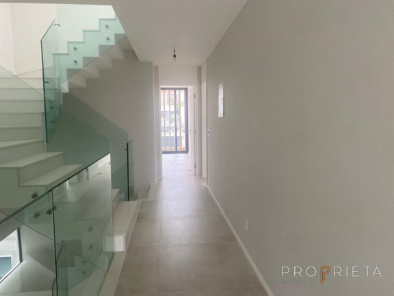 Imagem Casa de Condomínio com 5 Quartos à Venda, 400 m² em Barra Da Tijuca - Rio De Janeiro Imagem Casa de Condomínio com 5 Quartos à Venda, 400 m² em Barra Da Tijuca - Rio De Janeiro