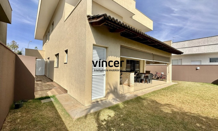 Imagem Casa com 4 Quartos à Venda, 287 m² em Jardins Valência - Goiânia Imagem Casa com 4 Quartos à Venda, 287 m² em Jardins Valência - Goiânia