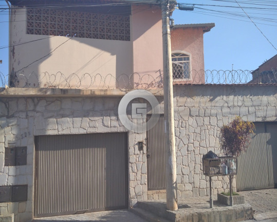 Imagem Sobrado com 3 Quartos à Venda, 110 m² em Vera Cruz - Montes Claros Imagem Sobrado com 3 Quartos à Venda, 110 m² em Vera Cruz - Montes Claros