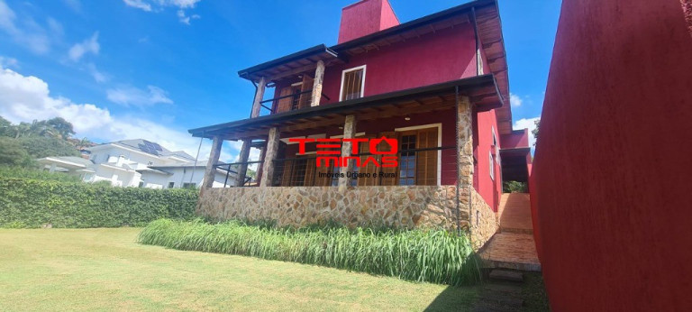 Imagem Casa com 4 Quartos à Venda, 313 m² em São Lourenço - São Lourenço