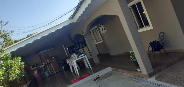 Imagem Casa com 4 Quartos à Venda, 140 m² em Costeira - Araucária