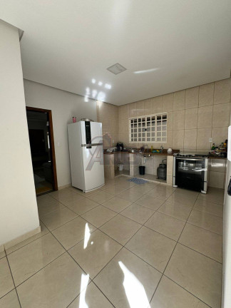 Imagem Casa com 4 Quartos à Venda, 360 m² em Vera Cruz - Montes Claros Imagem Casa com 4 Quartos à Venda, 360 m² em Vera Cruz - Montes Claros