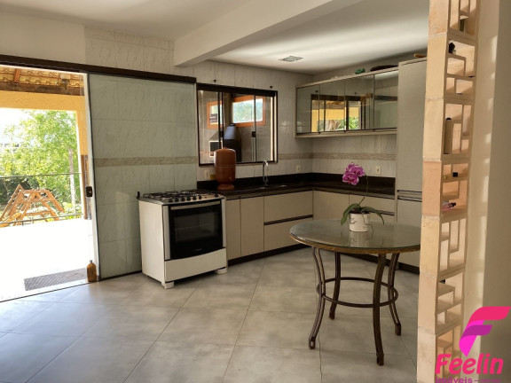Imagem Casa com 6 Quartos à Venda, 220 m² em Campeche - Florianópolis