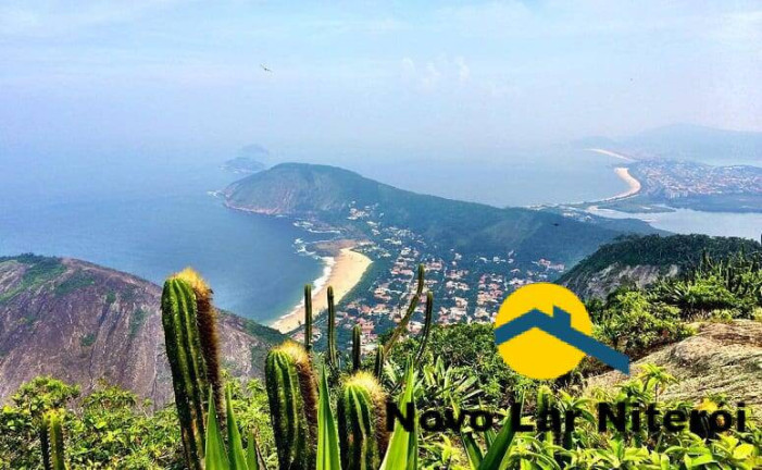Imagem Casa com 3 Quartos à Venda, 250 m² em Camboinhas - Niterói