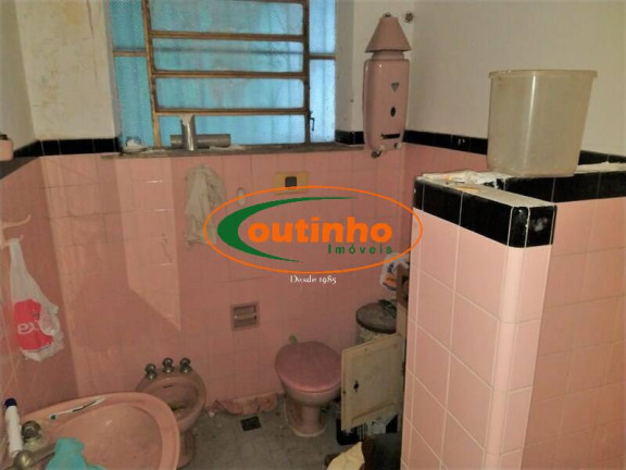 Imagem Casa com 6 Quartos à Venda, 400 m² em Tijuca - Rio De Janeiro Imagem Casa com 6 Quartos à Venda, 400 m² em Tijuca - Rio De Janeiro