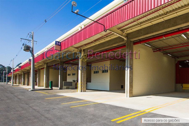 Imóvel Comercial para Alugar, 2.484 m² em Quinhaú - Embu Das Artes