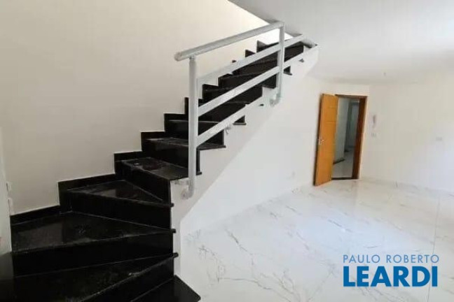 Imagem Cobertura com 2 Quartos para Alugar, 85 m² em Vila Assunção - Santo André