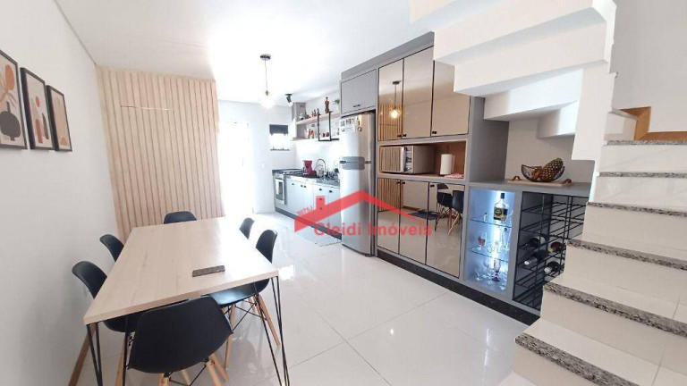 Imagem Sobrado com 3 Quartos à Venda, 83 m² em Saguaçu - Joinville