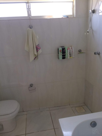 Imagem Casa com 3 Quartos à Venda, 182 m² em Centro - Atibaia Imagem Casa com 3 Quartos à Venda, 182 m² em Centro - Atibaia