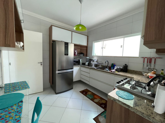 Imagem Casa com 4 Quartos à Venda, 155 m² em Buraquinho - Lauro De Freitas Imagem Casa com 4 Quartos à Venda, 155 m² em Buraquinho - Lauro De Freitas