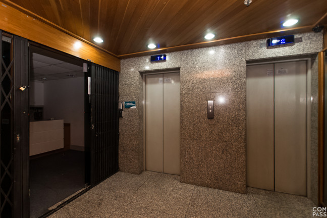 Imagem Sala Comercial à Venda, 134 m² em Centro Histórico - Porto Alegre