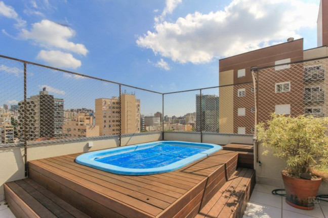 Imagem Imóvel com 3 Quartos à Venda, 200 m² em Auxiliadora - Porto Alegre Imagem Imóvel com 3 Quartos à Venda, 200 m² em Auxiliadora - Porto Alegre