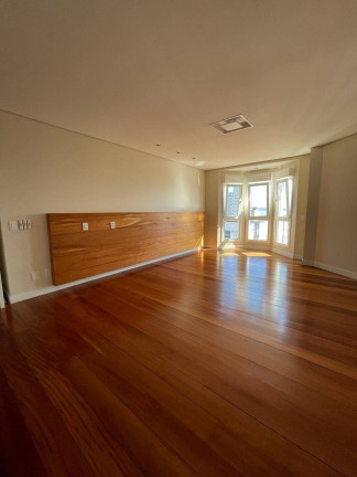 Imagem Casa com 3 Quartos à Venda, 284 m² em Agronômica - Florianópolis