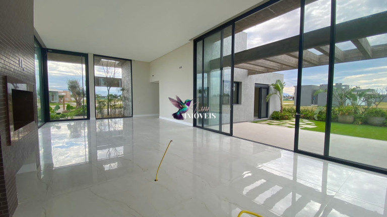 Imagem Casa de Condomínio com 4 Quartos à Venda, 324 m² em Centro - Capão Da Canoa