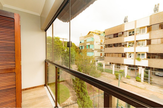 Imagem Casa com 3 Quartos à Venda, 235 m² em Sarandi - Porto Alegre