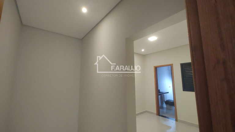 Imagem Imóvel com 3 Quartos à Venda,  em Cajuru Do Sul - Sorocaba
