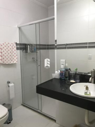 Imagem Casa com 3 Quartos à Venda, 250 m² em Bonfim - Santa Maria Imagem Casa com 3 Quartos à Venda, 250 m² em Bonfim - Santa Maria