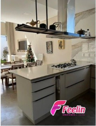 Imagem Casa com 4 Quartos à Venda, 163 m² em Campeche - Florianópolis Imagem Casa com 4 Quartos à Venda, 163 m² em Campeche - Florianópolis