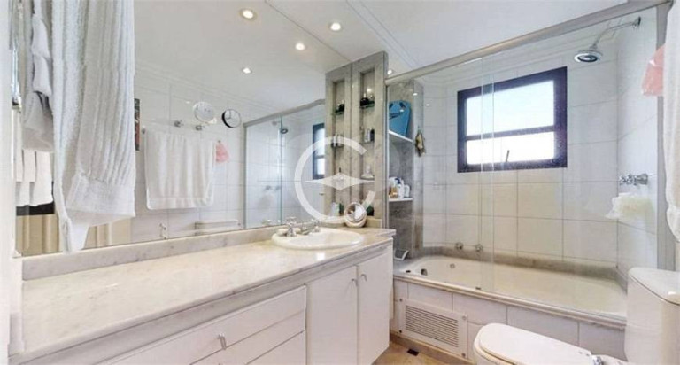 Imagem Apartamento com 4 Quartos à Venda, 212 m² em Vila Suzana - São Paulo Imagem Apartamento com 4 Quartos à Venda, 212 m² em Vila Suzana - São Paulo