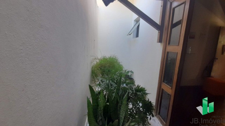 Imagem Casa com 3 Quartos à Venda, 140 m² em Melo - Montes Claros Imagem Casa com 3 Quartos à Venda, 140 m² em Melo - Montes Claros