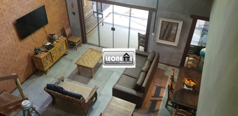 Casa com 3 Quartos à Venda, 260 m² em Vargem Grande - Rio De Janeiro