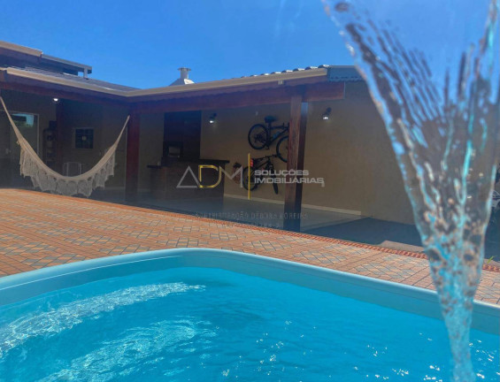 Imagem Casa com 2 Quartos à Venda, 250 m² em Jardim Itamarati - Botucatu
