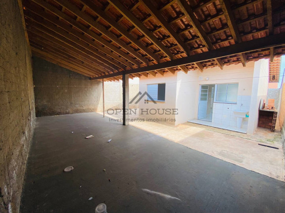 Imagem Casa com 2 Quartos à Venda, 52 m² em Botucatu