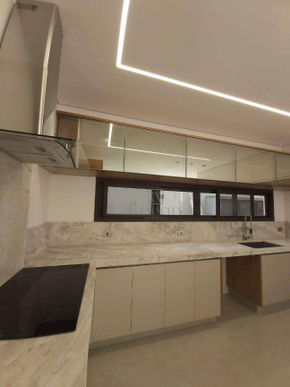 Imagem Casa com 4 Quartos à Venda, 350 m² em Alphaville - Santana De Parnaíba Imagem Casa com 4 Quartos à Venda, 350 m² em Alphaville - Santana De Parnaíba