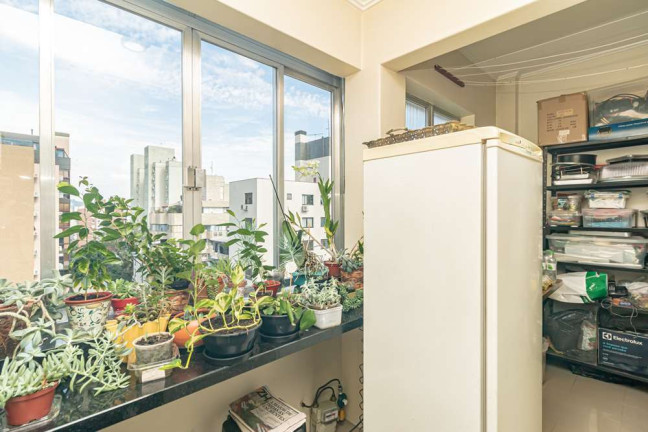 Imagem Imóvel com 3 Quartos à Venda,  em Petrópolis - Porto Alegre
