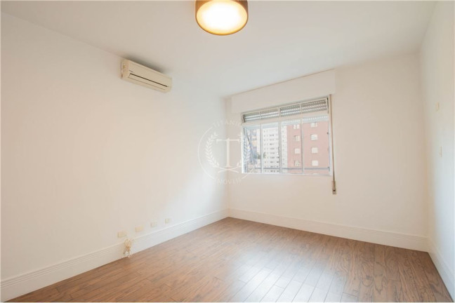 Imagem Apartamento com 2 Quartos à Venda, 156 m² em Cerqueira César - São Paulo