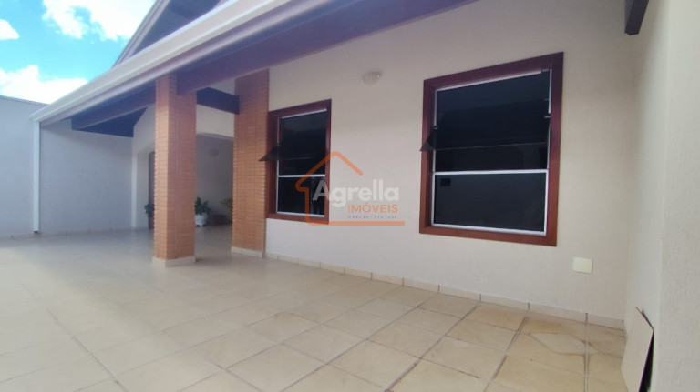 Imagem Casa com 3 Quartos à Venda, 200 m² em Jardim Longatto - Mogi Mirim Imagem Casa com 3 Quartos à Venda, 200 m² em Jardim Longatto - Mogi Mirim