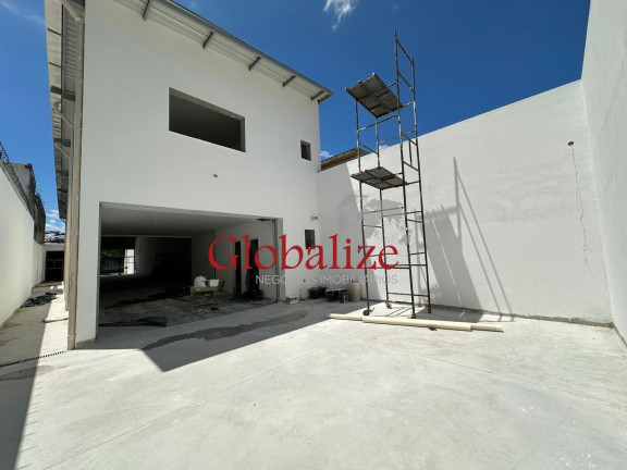 Imóvel à Venda, 282 m² em Estuário - Santos