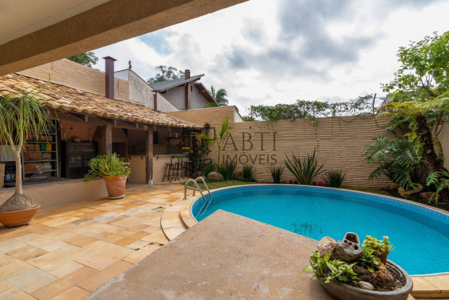 Casa com 4 Quartos à Venda, 320 m² em Jardim Prudência - São Paulo