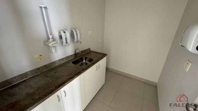Imagem Sala Comercial à Venda ou Locação, 300 m² em Boqueirão - Santos Imagem Sala Comercial à Venda ou Locação, 300 m² em Boqueirão - Santos