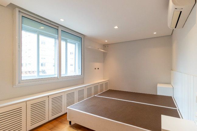Imagem Apartamento com 3 Quartos à Venda, 142 m² em Jardim Paulista - São Paulo