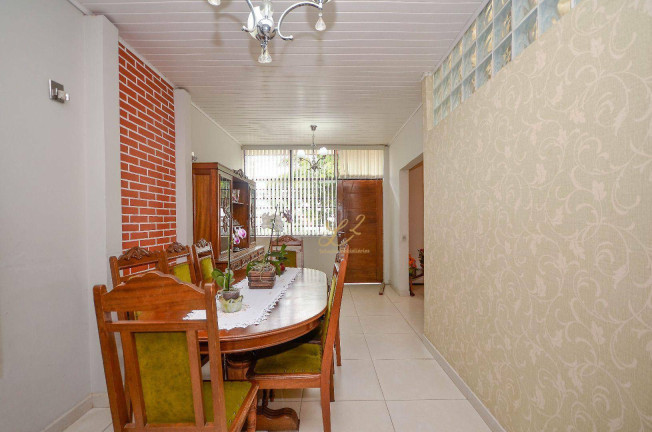Imagem Casa com 4 Quartos à Venda, 193 m² em água Verde - Curitiba
