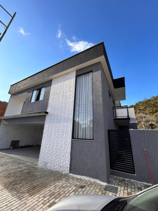 Imagem Casa com 3 Quartos à Venda,  em Varginha - Nova Friburgo