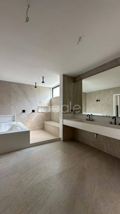 Imagem Casa de Condomínio com 5 Quartos à Venda,  em Barra Da Tijuca - Rio De Janeiro