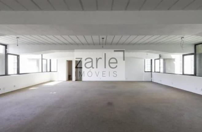 Sala Comercial à Venda, 117 m² em Cidade Monções - São Paulo