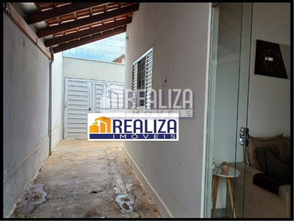 Imagem Casa com 2 Quartos à Venda, 200 m² em Conjunto Manoel Mendes - Uberaba Imagem Casa com 2 Quartos à Venda, 200 m² em Conjunto Manoel Mendes - Uberaba